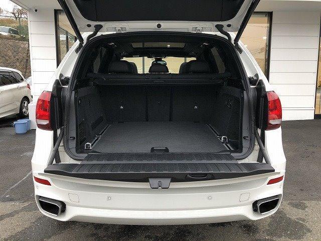 xDrive 35d Mスポーツ 車検整備付 パノラマサンルーフ 禁煙車 ブラックレザーシート 前車追従機能 純正HDDナビ 全方位カメラ/センサー 20インチAW フルセグTV ウッドトリム 衝突被害軽減ブレーキ 全席シートヒーター(18枚目)