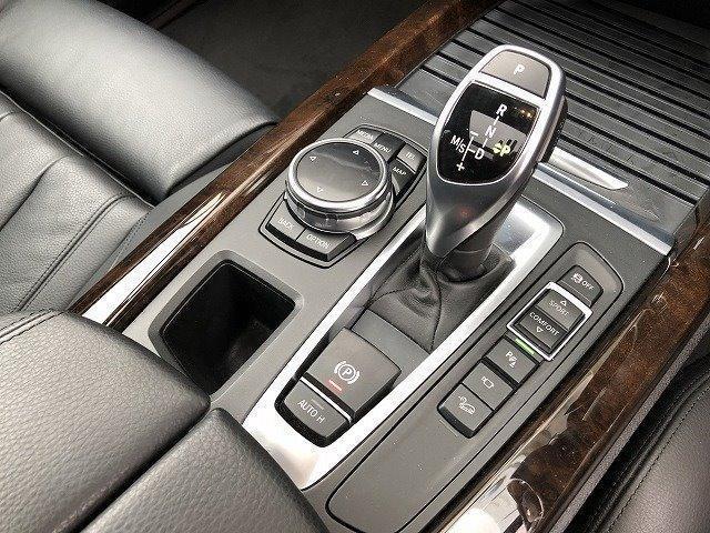 xDrive 35d Mスポーツ 車検整備付 パノラマサンルーフ 禁煙車 ブラックレザーシート 前車追従機能 純正HDDナビ 全方位カメラ/センサー 20インチAW フルセグTV ウッドトリム 衝突被害軽減ブレーキ 全席シートヒーター(36枚目)