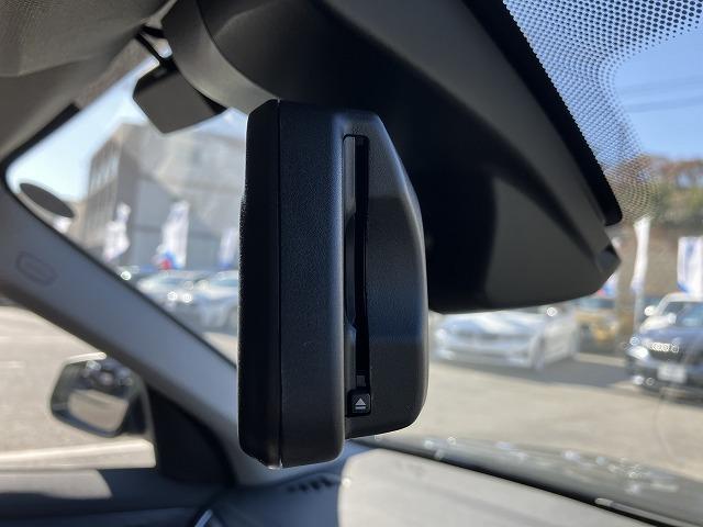 ブラウンレザー電動シート アンビエントライト ウッドトリム シートヒーター オートトランク 前車追従機能 前後センサー バックカメラ パーキングアシスト インテリジェントセーフティ 弊社下取 禁煙車両(20枚目)