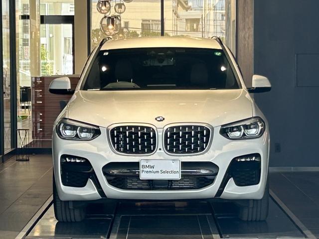 ｘＤｒｉｖｅ　２０ｄ　Ｍスポーツ　弊社下取車　茶革電動シート　全席シートヒーター　フルセグＴＶ　純正１９インチＡＷ　トップビューカメラ　パーキングアシスト　ヘッドアップディスプレイ　ワイヤレスチャージャー　オートトランク　禁煙車両(6枚目)