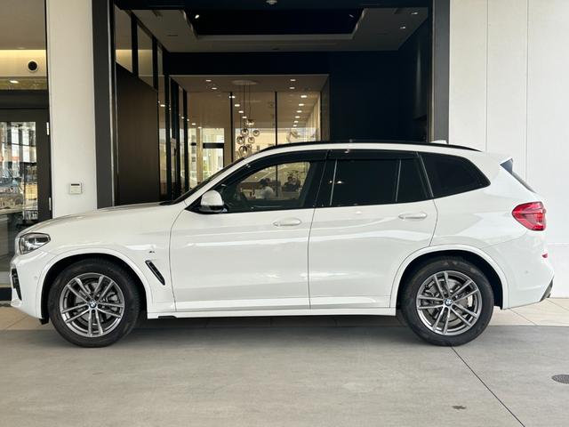 Ｘ３ ｘＤｒｉｖｅ　２０ｄ　Ｍスポーツ　弊社下取車　茶革電動シート　全席シートヒーター　フルセグＴＶ　純正１９インチＡＷ　トップビューカメラ　パーキングアシスト　ヘッドアップディスプレイ　ワイヤレスチャージャー　オートトランク　禁煙車両（7枚目）