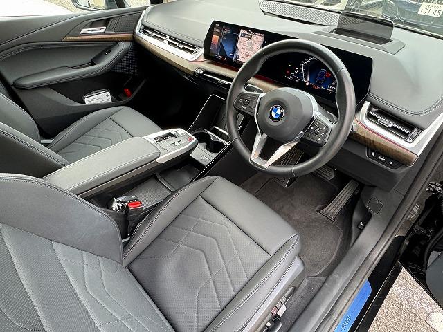 ２シリーズ ２１８ｉアクティブツアラー　エクスクルーシブ　弊社デモンストレーションカー　禁煙車両　トップビューカメラ　パーキングアシスト　後退アシスト　ブラックレザーシート　フロントシートヒーター　ヘッドアップディスプレ　インテリジェントセーフティ（21枚目）