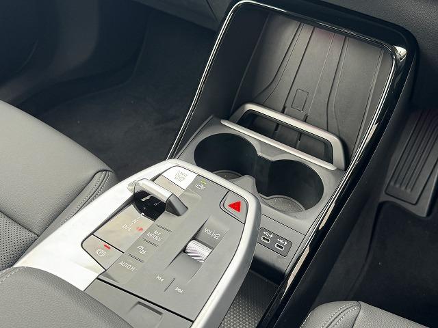 ２シリーズ ２１８ｉアクティブツアラー　エクスクルーシブ　弊社デモンストレーションカー　禁煙車両　トップビューカメラ　パーキングアシスト　後退アシスト　ブラックレザーシート　フロントシートヒーター　ヘッドアップディスプレ　インテリジェントセーフティ（39枚目）