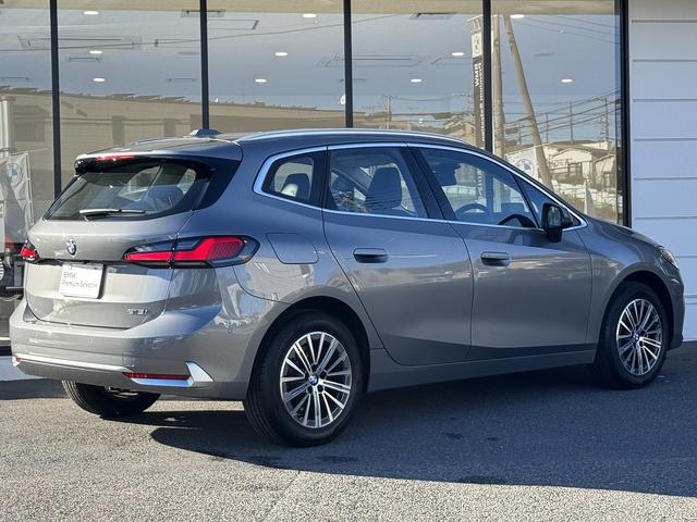 2シリーズ 弊社デモンストレーションカー 禁煙車両 アクティブクルーズコントロール トップビューカメラ フロントシートヒーター ブラックレザーシート Bluetooth ウッドトリム ワイヤレスチャージ(5枚目)