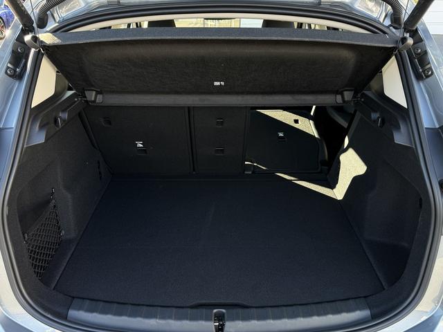 2シリーズ 弊社デモンストレーションカー 禁煙車両 アクティブクルーズコントロール トップビューカメラ フロントシートヒーター ブラックレザーシート Bluetooth ウッドトリム ワイヤレスチャージ(18枚目)