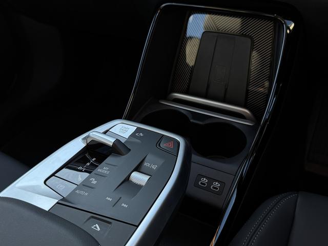 2シリーズ 弊社デモンストレーションカー 禁煙車両 アクティブクルーズコントロール トップビューカメラ フロントシートヒーター ブラックレザーシート Bluetooth ウッドトリム ワイヤレスチャージ(52枚目)