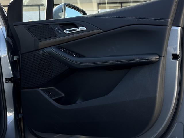 2シリーズ 弊社デモンストレーションカー 禁煙車両 アクティブクルーズコントロール トップビューカメラ フロントシートヒーター ブラックレザーシート Bluetooth ウッドトリム ワイヤレスチャージ(62枚目)