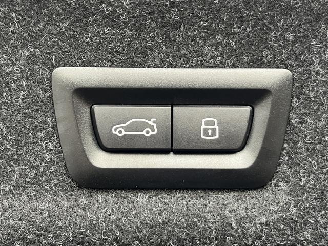 M3 M3セダン コンペティション M xDrive 全国正規ディーラー保証付/2年】【走行距離無制限】LCI後期型 黒オレンジレザー Mコンフォートパッケージ ベンチレーション BMWレーザーライト Mブレーキシステム 19/20インチ鍛造アルミ 禁煙(9枚目)