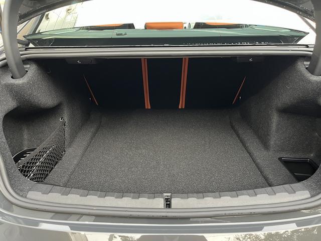 M3 M3セダン コンペティション M xDrive 全国正規ディーラー保証付/2年】【走行距離無制限】LCI後期型 黒オレンジレザー Mコンフォートパッケージ ベンチレーション BMWレーザーライト Mブレーキシステム 19/20インチ鍛造アルミ 禁煙(10枚目)