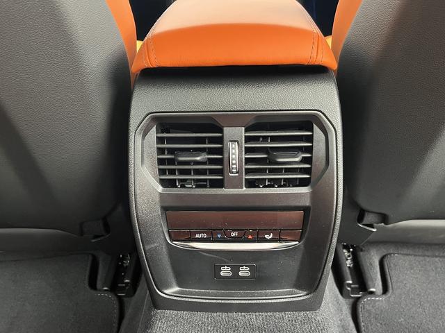 M3 M3セダン コンペティション M xDrive 全国正規ディーラー保証付/2年】【走行距離無制限】LCI後期型 黒オレンジレザー Mコンフォートパッケージ ベンチレーション BMWレーザーライト Mブレーキシステム 19/20インチ鍛造アルミ 禁煙(22枚目)