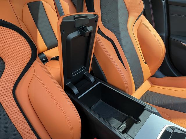 M3 M3セダン コンペティション M xDrive 全国正規ディーラー保証付/2年】【走行距離無制限】LCI後期型 黒オレンジレザー Mコンフォートパッケージ ベンチレーション BMWレーザーライト Mブレーキシステム 19/20インチ鍛造アルミ 禁煙(47枚目)