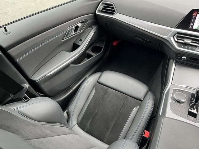 ３シリーズ ３２０ｄ　ｘＤｒｉｖｅ　Ｍスポーツ　【全国正規ディーラー保証付／２年】【走行距離無制限】　禁煙車両　アクティブクルーズコントロール　全方位センサー　トップビューカメラ　フロントシートヒーター　オートトランク　アンビエントライト（15枚目）