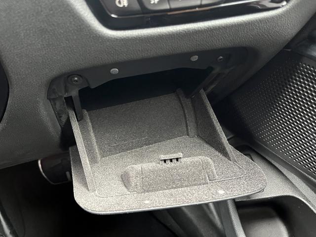 ３シリーズ ３２０ｄ　ｘＤｒｉｖｅ　Ｍスポーツ　【全国正規ディーラー保証付／２年】【走行距離無制限】　禁煙車両　アクティブクルーズコントロール　全方位センサー　トップビューカメラ　フロントシートヒーター　オートトランク　アンビエントライト（56枚目）