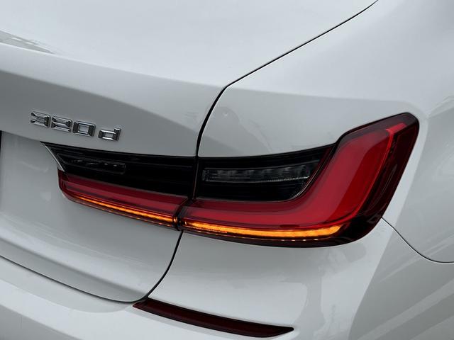３シリーズ ３２０ｄ　ｘＤｒｉｖｅ　Ｍスポーツ　【全国正規ディーラー保証付／２年】【走行距離無制限】　禁煙車両　アクティブクルーズコントロール　全方位センサー　トップビューカメラ　フロントシートヒーター　オートトランク　アンビエントライト（64枚目）