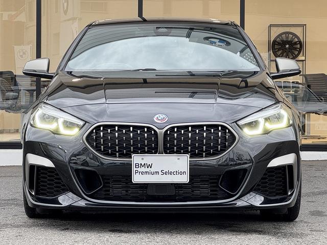 ２シリーズ 　【全国正規ディーラー保証付／２年】【走行距離無制限】弊社販売管理顧客下取　１オーナー禁煙　黒レザーシート　ＨＵＤ　ＭプラスＰＫＧ（アダプティブサスペンション　サンプロテクションガラス　Ｍシートベルト）（2枚目）