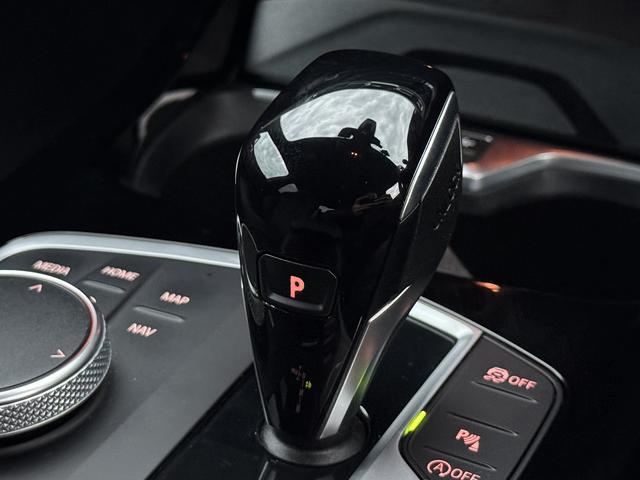 ２シリーズ 　【全国正規ディーラー保証付／２年】【走行距離無制限】弊社販売管理顧客下取　１オーナー禁煙　黒レザーシート　ＨＵＤ　ＭプラスＰＫＧ（アダプティブサスペンション　サンプロテクションガラス　Ｍシートベルト）（49枚目）