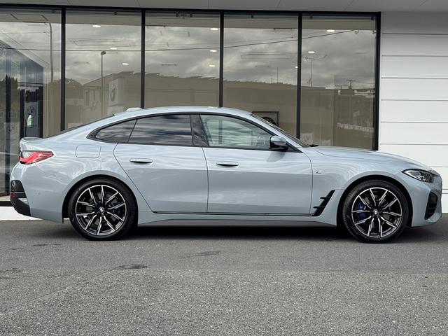 ４シリーズ 　【全国正規ディーラー保証付／２年】【走行距離無制限】弊社下取り　１オーナー　サウンドパッケージ　ファストトラックパッケージ　Ｍスポーツシートパッケージ　コンフォートパッケージ　パーキングアシストプラス（4枚目）