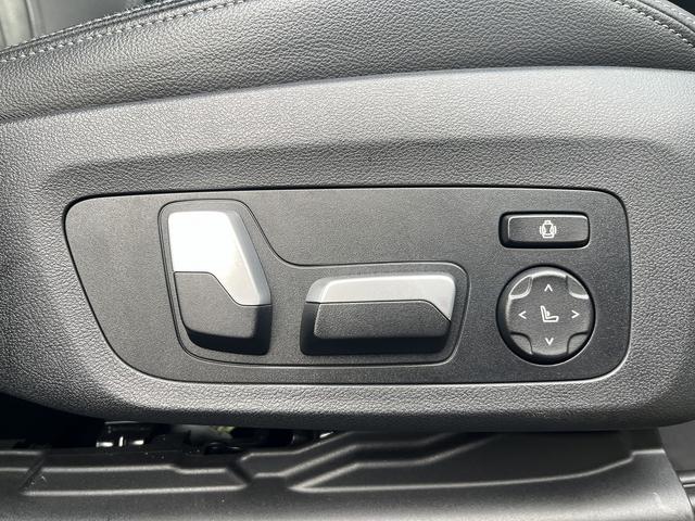 X3 xDrive 20d Mスポーツハイラインパッケージ 【全国正規ディーラー保証付/2年】【走行距離無制限】 アクティブクルーズコントロール ヘッドアップディスプレ 純正TV トップビューカメラ ブラックレザーシート 全席シートヒーター 禁煙車両(17枚目)