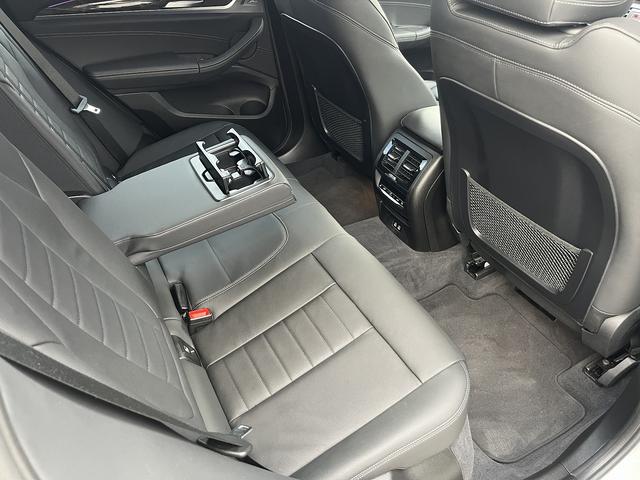 X3 xDrive 20d Mスポーツハイラインパッケージ 【全国正規ディーラー保証付/2年】【走行距離無制限】 アクティブクルーズコントロール ヘッドアップディスプレ 純正TV トップビューカメラ ブラックレザーシート 全席シートヒーター 禁煙車両(20枚目)