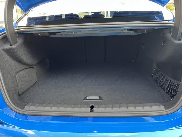 �a�l�v���n�m�������J�j�b�N�ɂ��A�R�U�O�x�̔[�ԑO�_���B�h�C�c�{���Ɠ��l�̋���E�P�����󂯂����J�j�b�N���O��I�ɓ_���A����������ɂ��q�l�ɂ����n�����܂��B