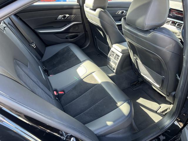 ３シリーズ ３２０ｉ　Ｍスポーツ　【全国正規ディーラー保証付／２年】【走行距離無制限】　禁煙車　アクティブクルーズコントロール　後方カメラ　前後センサー　フロントシートヒーター　Ｂｌｕｅｔｏｏｔｈ　ワイヤレスチャージ（18枚目）