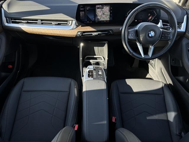 ２シリーズ ２１８ｄアクティブツアラー　エクスクルーシブ　【全国正規ディーラー保証付／２年】【走行距離無制限】１７ＡＷ　テクノロジーパッケージ　インテリアカメラ　ライブコックピット　ドライビングアシストプロ　ブラックレザーシート　ＨＵＤ　ｉＤ８ナビ　禁煙車両（2枚目）