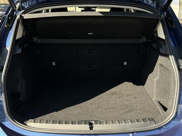 ２シリーズ ２１８ｄアクティブツアラー　エクスクルーシブ　【全国正規ディーラー保証付／２年】【走行距離無制限】１７ＡＷ　テクノロジーパッケージ　インテリアカメラ　ライブコックピット　ドライビングアシストプロ　ブラックレザーシート　ＨＵＤ　ｉＤ８ナビ　禁煙車両（17枚目）