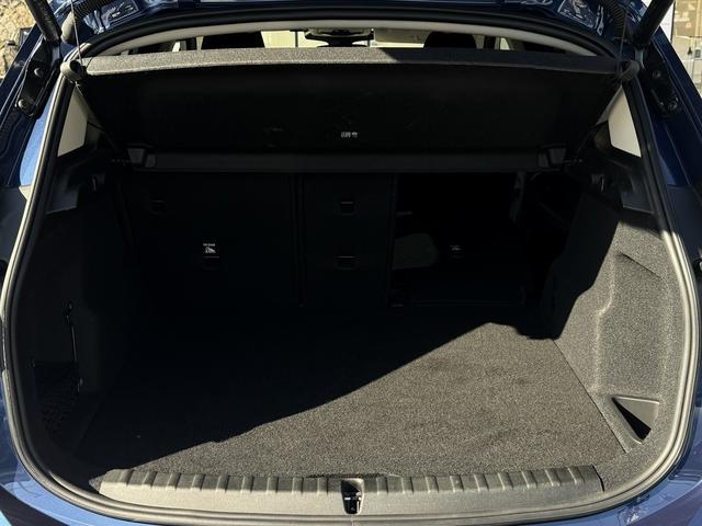 ２シリーズ ２１８ｄアクティブツアラー　エクスクルーシブ　【全国正規ディーラー保証付／２年】【走行距離無制限】１７ＡＷ　テクノロジーパッケージ　インテリアカメラ　ライブコックピット　ドライビングアシストプロ　ブラックレザーシート　ＨＵＤ　ｉＤ８ナビ　禁煙車両（18枚目）