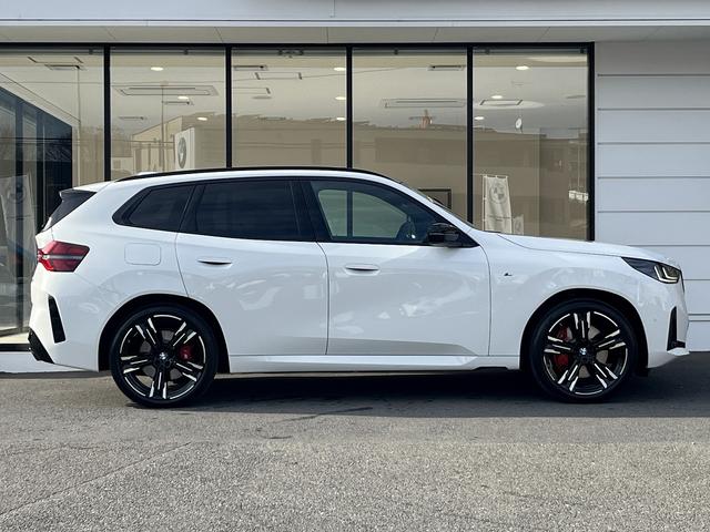 Ｘ３ Ｍ５０　ｘＤｒｉｖｅ　【全国正規ディーラー保証付／２年】【走行距離無制限】パノラマサンルーフ　弊社下取車両　１オーナー　禁煙車　アクティブクルーズコントロール　全包囲センサー　全方位カメラ　ブラウンレザーシート（4枚目）