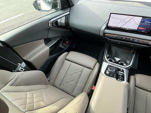 Ｘ３ Ｍ５０　ｘＤｒｉｖｅ　【全国正規ディーラー保証付／２年】【走行距離無制限】パノラマサンルーフ　弊社下取車両　１オーナー　禁煙車　アクティブクルーズコントロール　全包囲センサー　全方位カメラ　ブラウンレザーシート（16枚目）