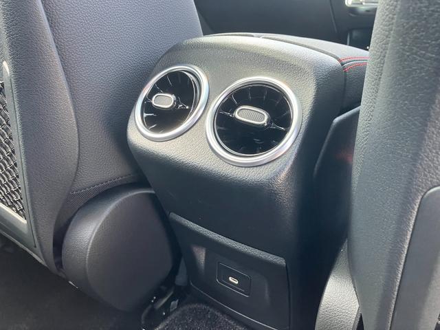 Ａクラスセダン Ａ１８０セダン　ＡＭＧラインパッケージ　弊社デモカー車両／禁煙車／パノラミックスライディングルーフ／アドバンスドパッケージ／３６０°カメラ／ヘッドアップディスプレイ／ブランドロゴプロジェクター／アンビエントライト６４色／新車保障継承車両（23枚目）
