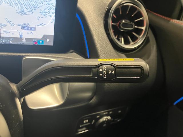 ＧＬＢ ＧＬＢ２００ｄ　４マチック　ＡＭＧラインパッケージ　ＧＬＢ／ワンオーナー／認定中古車／新車保証継承／ＡＭＧラインパッケージ／ポーラーホワイト／レーダーセーフティパッケージ／アンビエントライト／フットトランクオープナー／アドバンストサウンド／ディーゼル（19枚目）