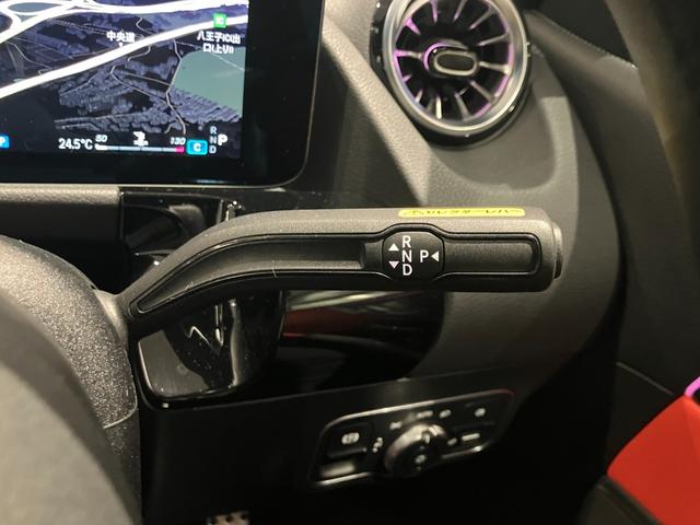 Ｂクラス Ｂ２００ｄ　ＡＭＧラインパッケージ　弊社デモカー／ＡＭＧラインパッケージ／ＡＭＧレザーエクスクルーシブパッケージ／ドライビングアシスタンスパッケージ／本革シート／マルチビームＬＥＤヘッドライト／コスモスブラック（18枚目）