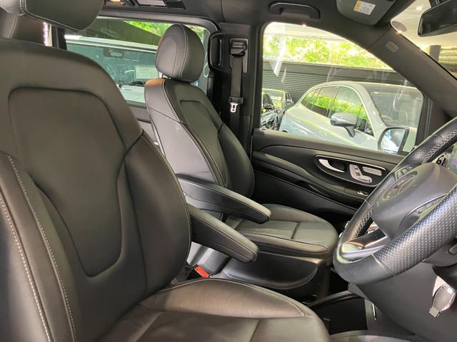 Ｖクラス Ｖ２２０ｄ　アバンギャルド　ＡＭＧライン　認定中古車２年保証／弊社お下取り車両／ＡＭＧライン／アンビエントライト／電動リアゲート／本革シート／前席シートヒーター／両側電動スライドドア／３列シート／分割式リアゲート／ＭＢＵＸナビゲーションシステ（6枚目）
