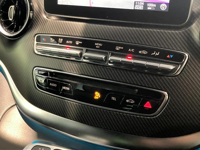 Ｖクラス Ｖ２２０ｄ　アバンギャルド　ＡＭＧライン　認定中古車２年保証／弊社お下取り車両／ＡＭＧライン／アンビエントライト／電動リアゲート／本革シート／前席シートヒーター／両側電動スライドドア／３列シート／分割式リアゲート／ＭＢＵＸナビゲーションシステ（17枚目）