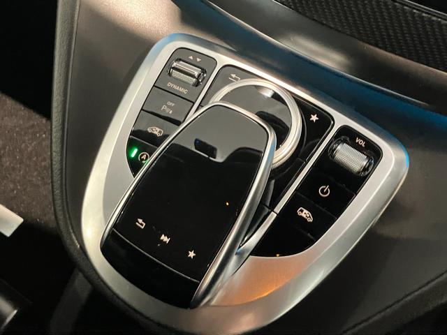 Ｖクラス Ｖ２２０ｄ　アバンギャルド　ＡＭＧライン　認定中古車２年保証／弊社お下取り車両／ＡＭＧライン／アンビエントライト／電動リアゲート／本革シート／前席シートヒーター／両側電動スライドドア／３列シート／分割式リアゲート／ＭＢＵＸナビゲーションシステ（18枚目）