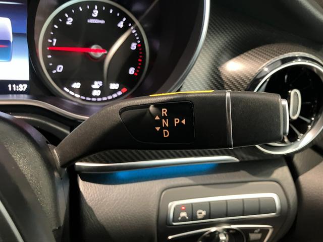 Ｖクラス Ｖ２２０ｄ　アバンギャルド　ＡＭＧライン　認定中古車２年保証／弊社お下取り車両／ＡＭＧライン／アンビエントライト／電動リアゲート／本革シート／前席シートヒーター／両側電動スライドドア／３列シート／分割式リアゲート／ＭＢＵＸナビゲーションシステ（25枚目）