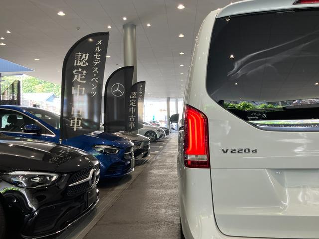 Ｖクラス Ｖ２２０ｄ　アバンギャルド　ＡＭＧライン　認定中古車２年保証／弊社お下取り車両／ＡＭＧライン／アンビエントライト／電動リアゲート／本革シート／前席シートヒーター／両側電動スライドドア／３列シート／分割式リアゲート／ＭＢＵＸナビゲーションシステ（36枚目）