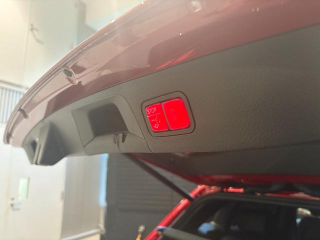 ＧＬＡクラス ＧＬＡ１８０　ＡＭＧラインパッケージ　弊社デモカー車両／新車保証継承車両／パタゴニアレッド／禁煙車／純正ドライブレコーダー／アダプティブダンピングシステム付きサスペンション／メモリー付きパワーシート／３６０°カメラシステム／フットトランク（9枚目）