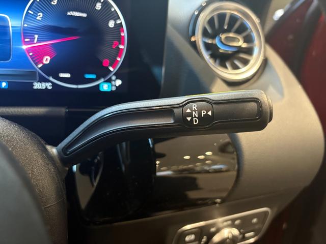 ＧＬＡクラス ＧＬＡ１８０　ＡＭＧラインパッケージ　弊社デモカー車両／新車保証継承車両／パタゴニアレッド／禁煙車／純正ドライブレコーダー／アダプティブダンピングシステム付きサスペンション／メモリー付きパワーシート／３６０°カメラシステム／フットトランク（20枚目）