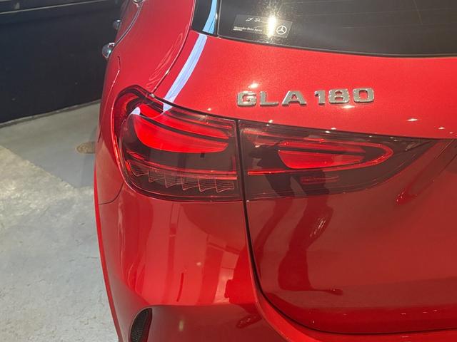 ＧＬＡクラス ＧＬＡ１８０　ＡＭＧラインパッケージ　弊社デモカー車両／新車保証継承車両／パタゴニアレッド／禁煙車／純正ドライブレコーダー／アダプティブダンピングシステム付きサスペンション／メモリー付きパワーシート／３６０°カメラシステム／フットトランク（34枚目）