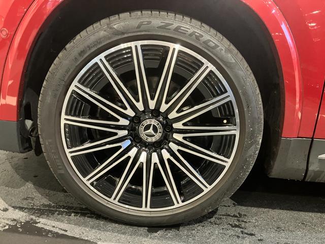 GLAクラス GLA200d 4マチック AMGラインパッケージ パノラミックスライディングルーフ/パタゴニアレッド/メモリー付パワーシート/アンビエントライト64色/ワイヤレス充電/360°カメラ/MBUX搭載車両/新車保証継承車両(8枚目)