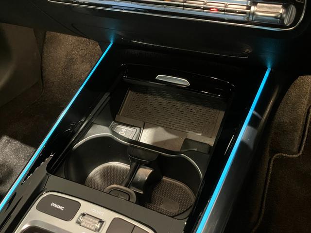 GLAクラス GLA200d 4マチック AMGラインパッケージ パノラミックスライディングルーフ/パタゴニアレッド/メモリー付パワーシート/アンビエントライト64色/ワイヤレス充電/360°カメラ/MBUX搭載車両/新車保証継承車両(23枚目)