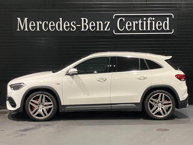 GLAクラス GLA45 S 4マチック+ AMGアドバンスドパッケージ/AMGパフォーマンスパッケージ/パノラミックスライディングルーフ/本革シート/ヘッドアップディスプレイ/AMGパフォーマンスステアリング/アンビエントライト64色/シート(3枚目)