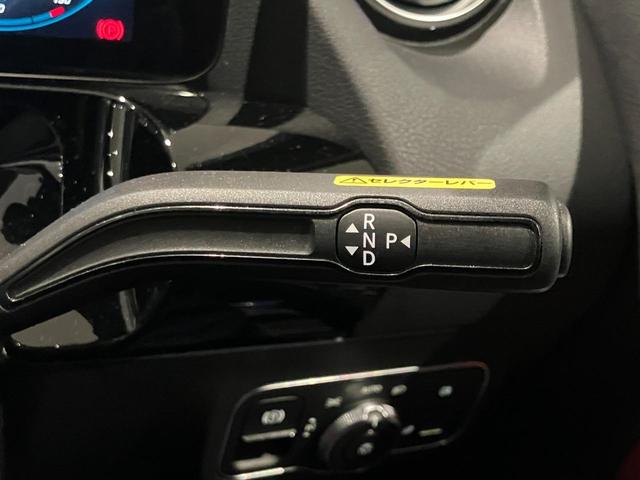 GLAクラス GLA45 S 4マチック+ AMGアドバンスドパッケージ/AMGパフォーマンスパッケージ/パノラミックスライディングルーフ/本革シート/ヘッドアップディスプレイ/AMGパフォーマンスステアリング/アンビエントライト64色/シート(17枚目)