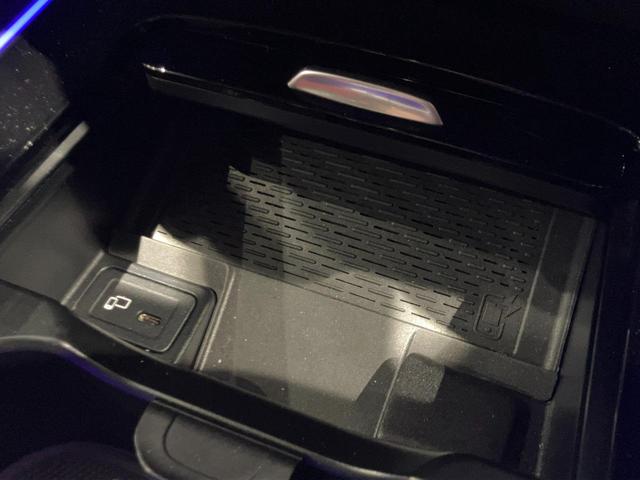 GLAクラス GLA45 S 4マチック+ AMGアドバンスドパッケージ/AMGパフォーマンスパッケージ/パノラミックスライディングルーフ/本革シート/ヘッドアップディスプレイ/AMGパフォーマンスステアリング/アンビエントライト64色/シート(25枚目)