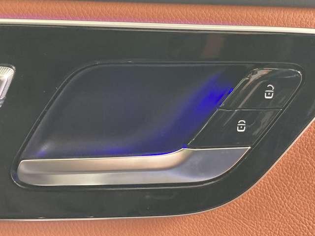 ＧＬＣ ＧＬＣ２２０ｄ　４マチック　ドライバーズパッケージ　ＡＭＧライン　ＡＭＧレザーエクスクルーシブパッケージ　パノラミックスライディングルーフ　ドライバーズパッケージ　３６０度カメラシステム　メモリー付きパワーシート　ナビ　レーダーセーフティパッケージ（15枚目）