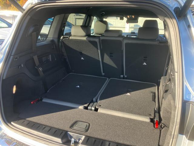 EQB EQB250+ 弊社元デモカー車両/EQケア継承車両/シートヒーター/ドライビングアシスタンスパッケージ/フットトランクオープナー/ハイテックシルバー/メモリー付きパワーシート/アンビエントライト64色/(10枚目)