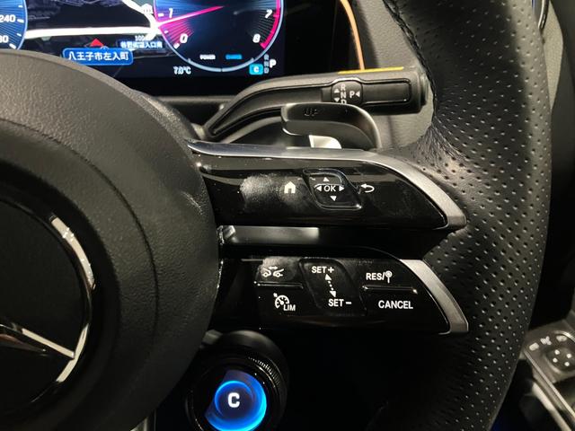 �����Z�f�X�E�x���c�����q�̍ŐV�̃V���[���[���ɂ́A��^���j�^�[������Ő�[�̃����Z�f�X�E�x���c�����̊������܂��I�����W����̂��߁A�V��̈������ł��A���������Ƃ��Ԃ�����������X�܂ł������܂��I