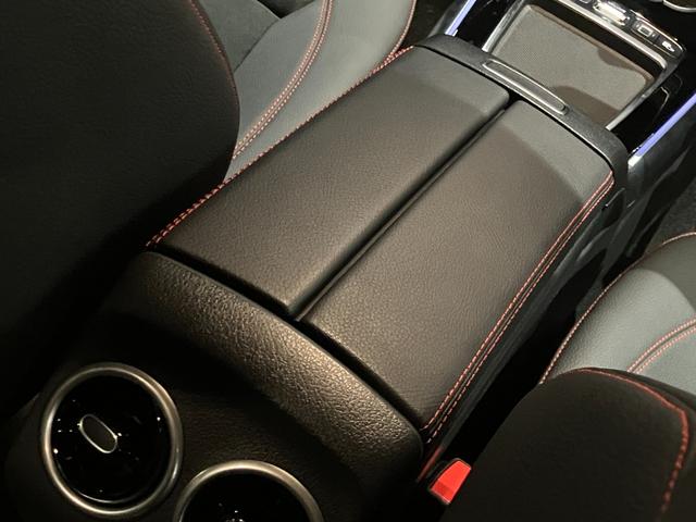 �����Z�f�X�E�x���c�����q�̍ŐV�̃V���[���[���ɂ́A��^���j�^�[������Ő�[�̃����Z�f�X�E�x���c�����̊������܂��I�����W����̂��߁A�V��̈������ł��A���������Ƃ��Ԃ�����������X�܂ł������܂��I